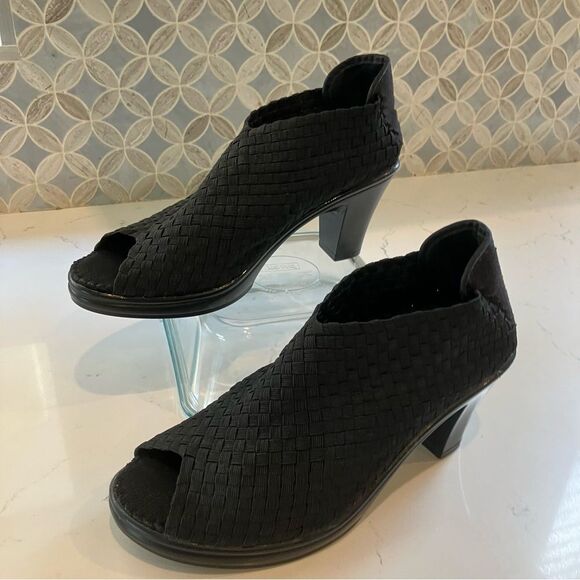 BM Bernie Mev. Claire Pull-On Open Peep Toe Heeled Slides Shoes Boots Black 37 - Picture 2 of 11